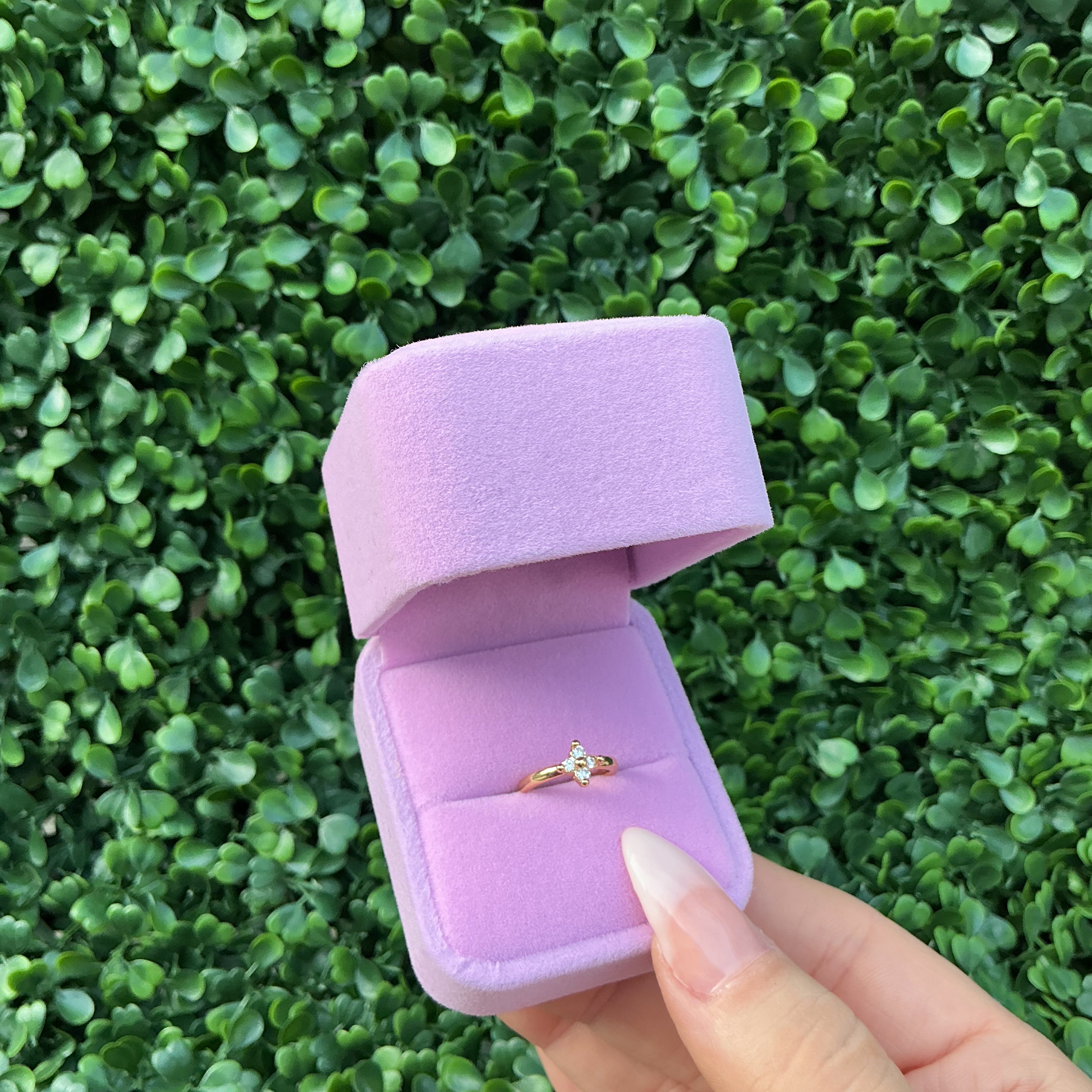 Clover toe ring