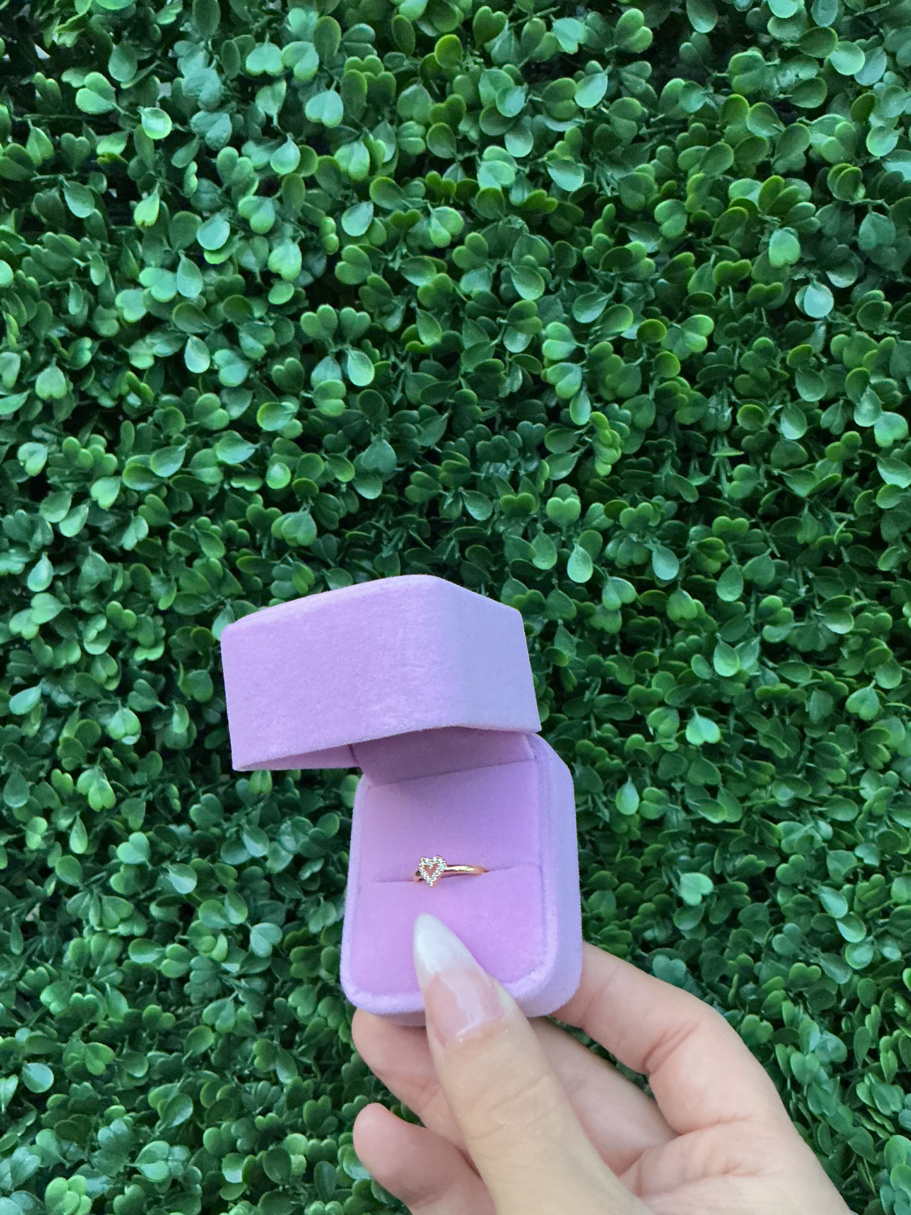 Sharp heart toe ring